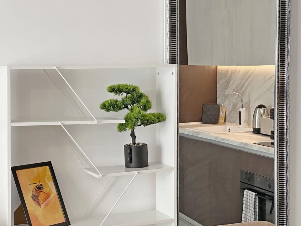 Aura 1 BDR Brand New Fast Wi-Fi & Balcony Apartment in Sofia