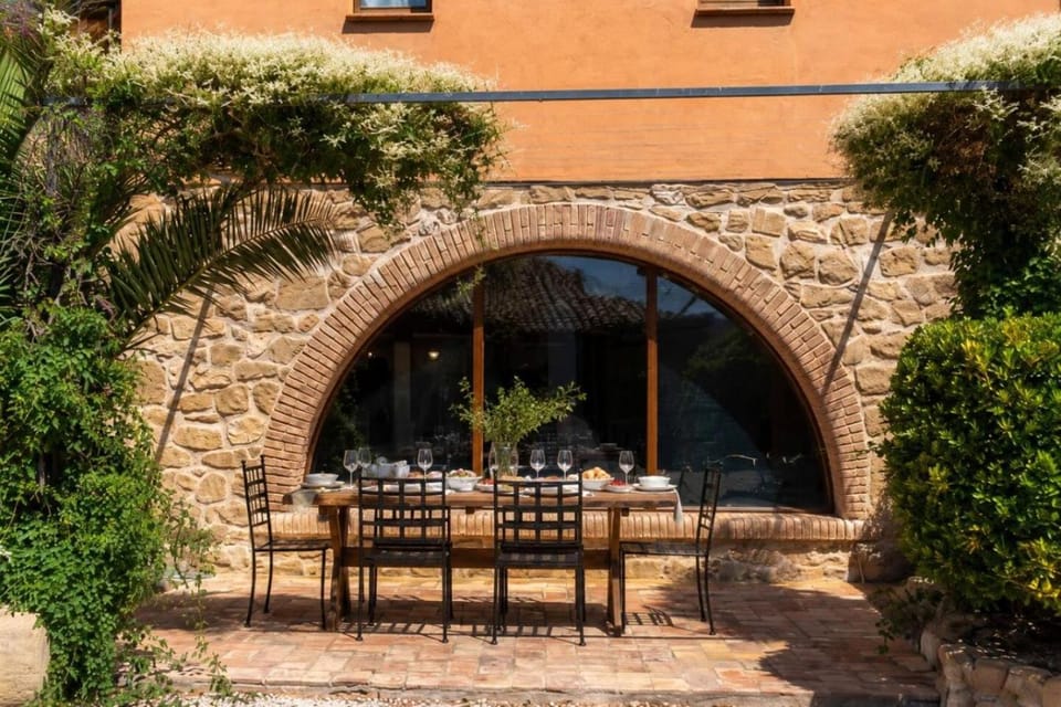Garden, Dining area