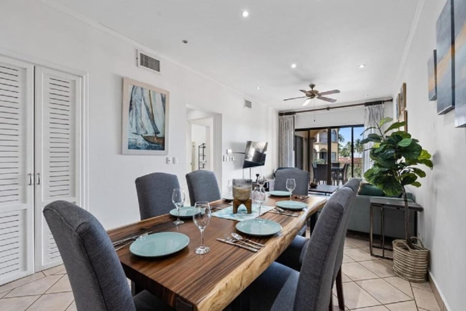 Oceanview Condo Across From Beach with Resort Pool - SR39 House in Tamarindo