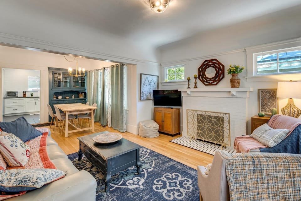 Pets Welcome! Woodland Family Haven w/ Large Yard House in Woodland