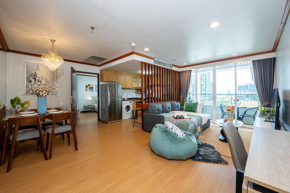 Vela 818 1 Bedroom 75 sqm BTS Chidlom Apartment in Bangkok