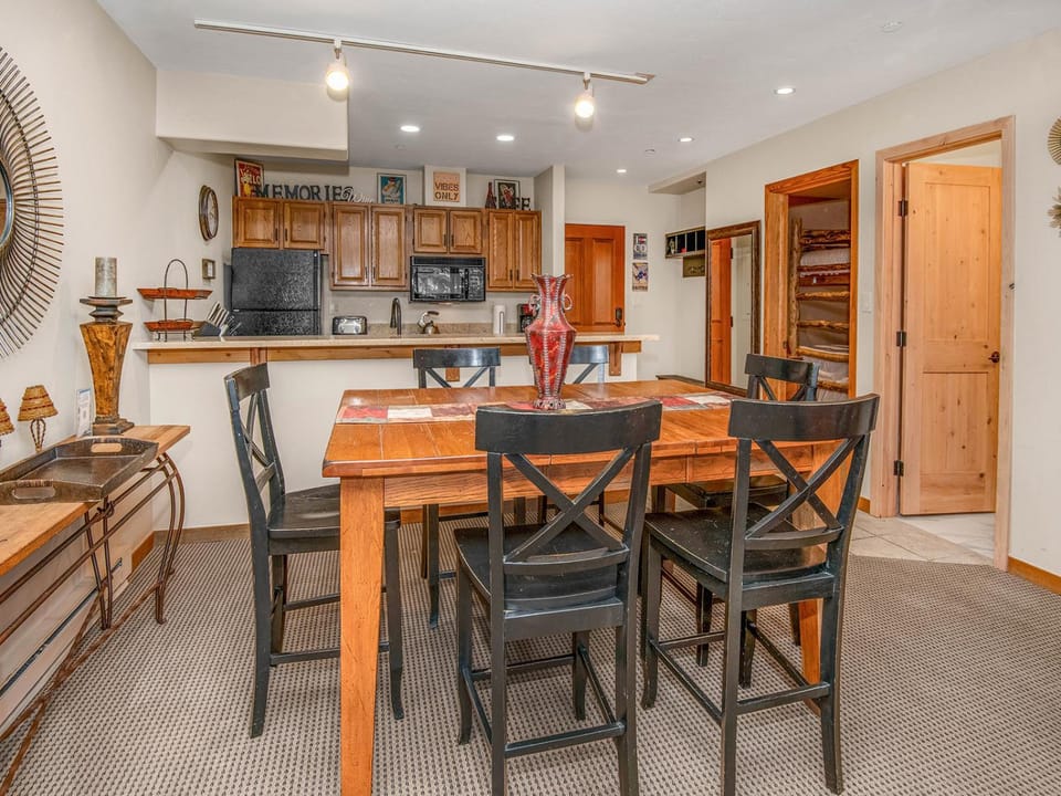 Townsend Place 205 Apartment in Beaver Creek