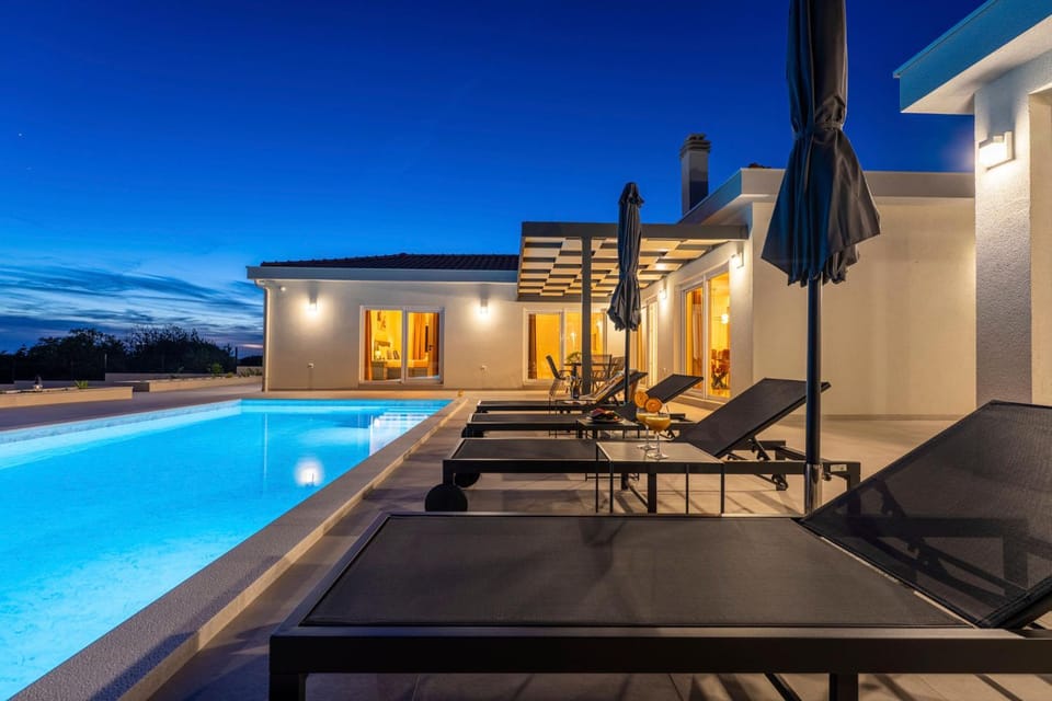Villa Selmeni Villa in Zadar County