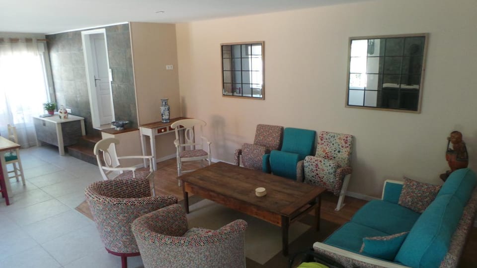 Communal lounge/ TV room, Seating area