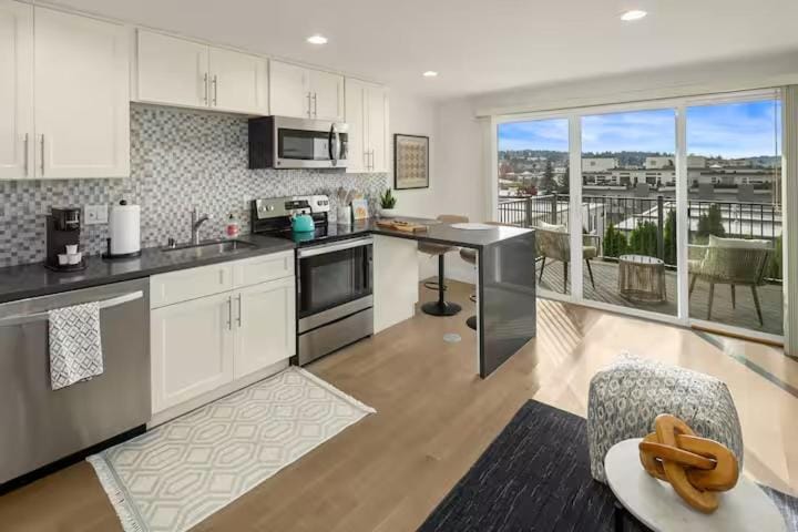 Downtown Redmond Executive Stay Apartment in Redmond