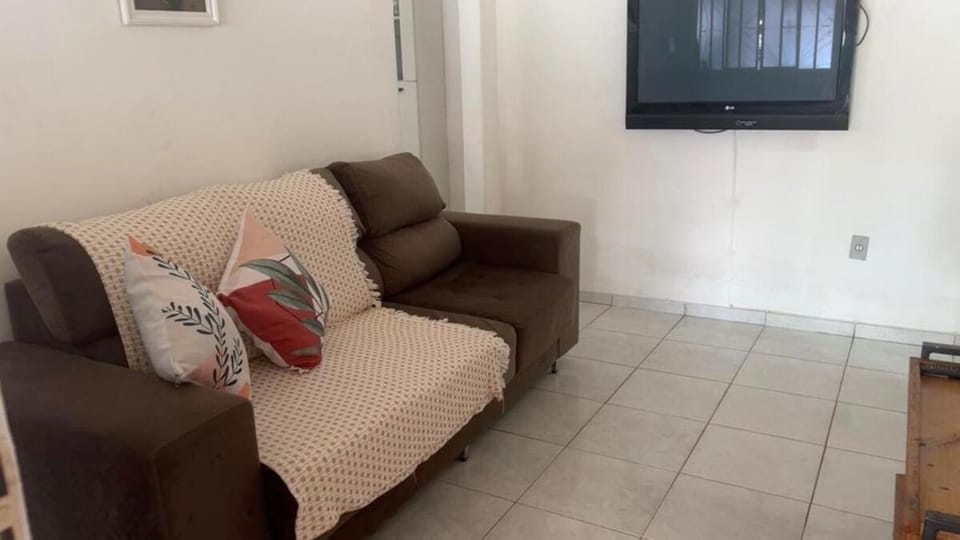 House in Divinópolis with gourmet area and swimming pool House in State of São Paulo