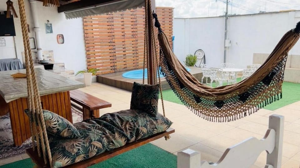 Casa em Divinópolis com área gourmet , piscina e fogão a lenha House in State of São Paulo