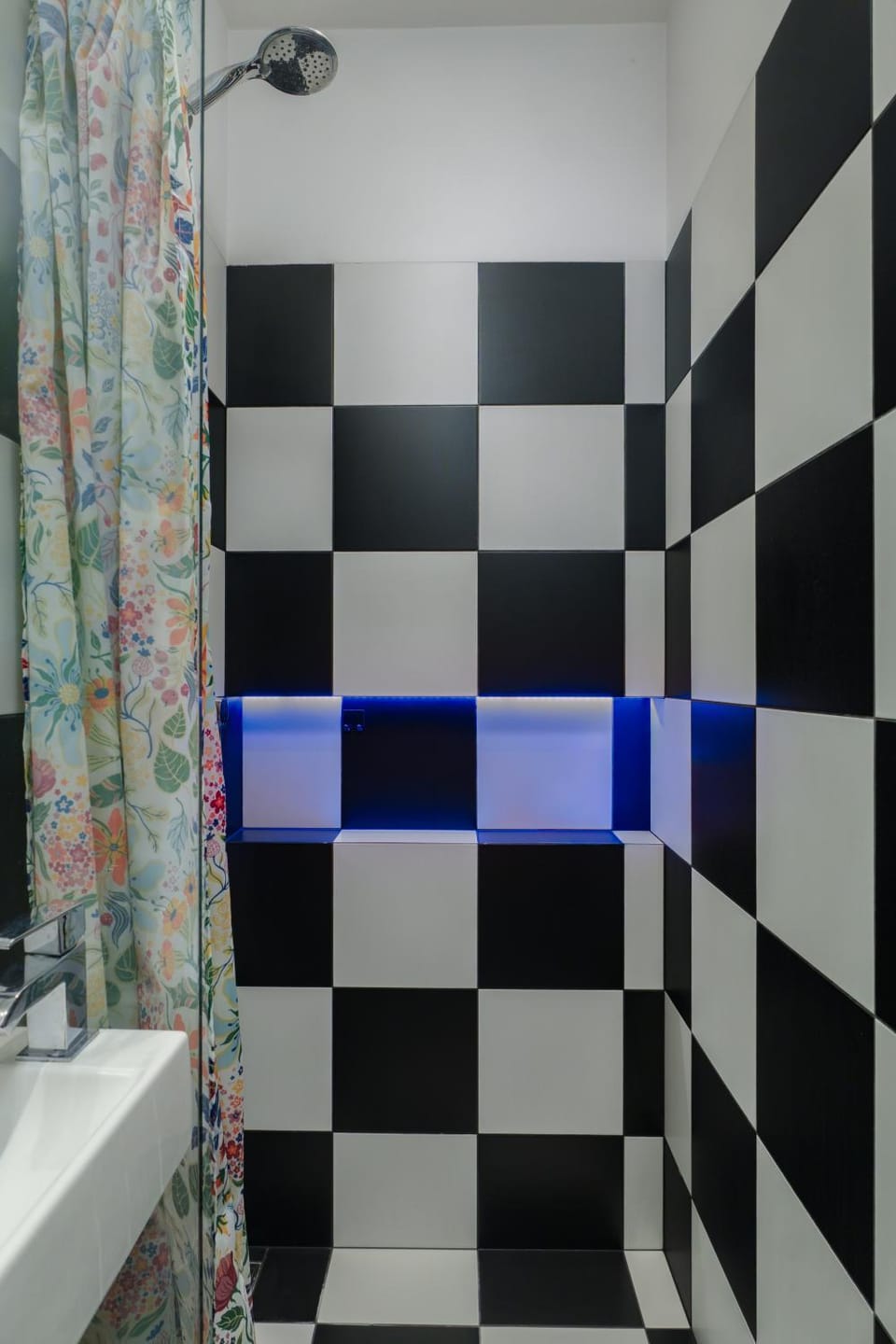 Toilet, Bathroom, heating, internet