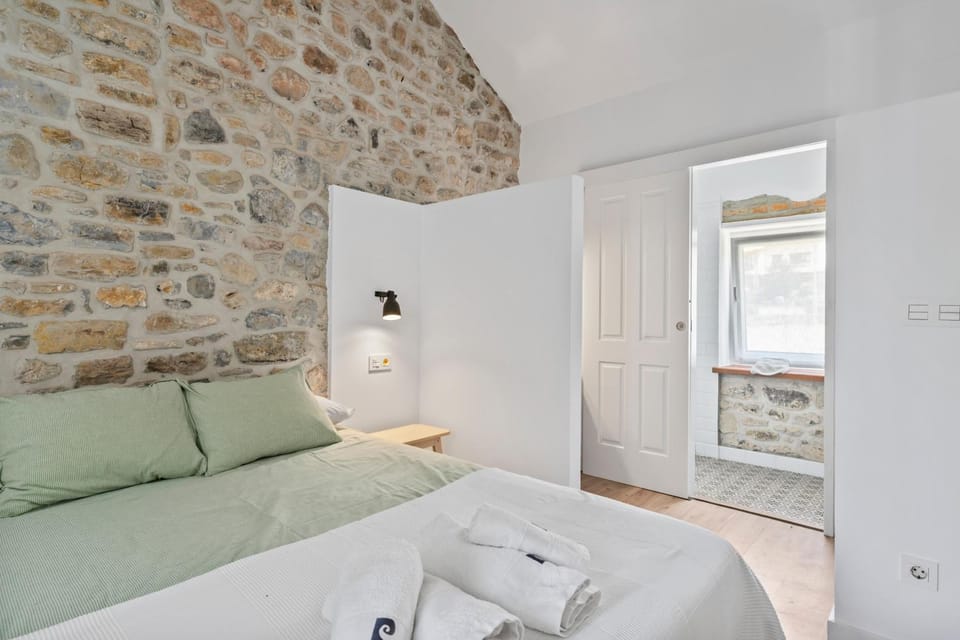 Property building, Living room, Bedroom