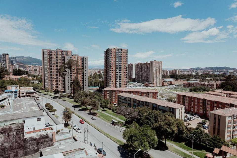 Moderno loft ubicado a minutos de la clinica colina Apartment in Bogota