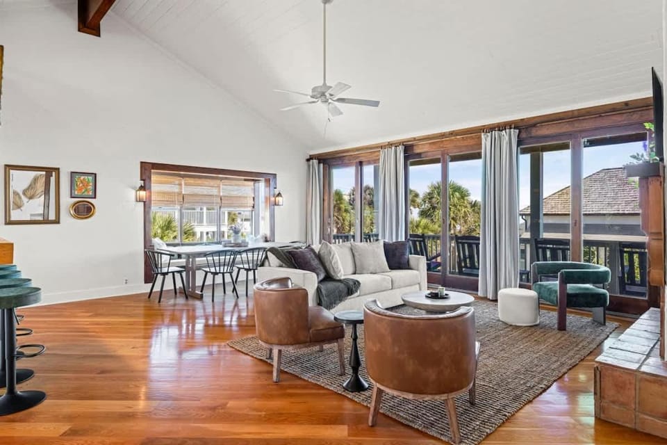 Spanish Villa - Sleeps 12 House in Jacksonville Beach