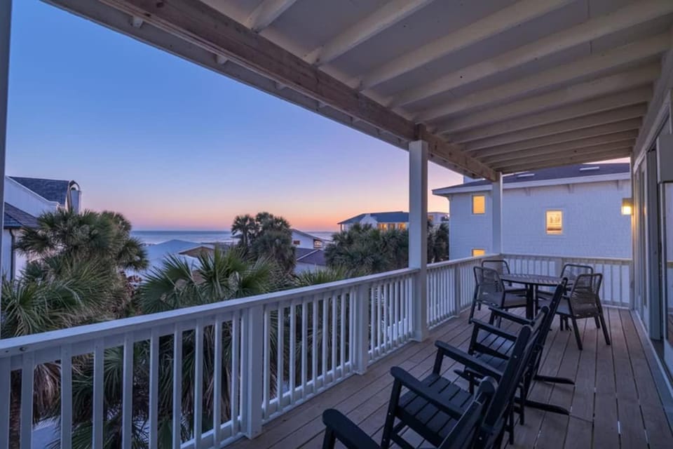 Spanish Villa - Sleeps 12 House in Jacksonville Beach