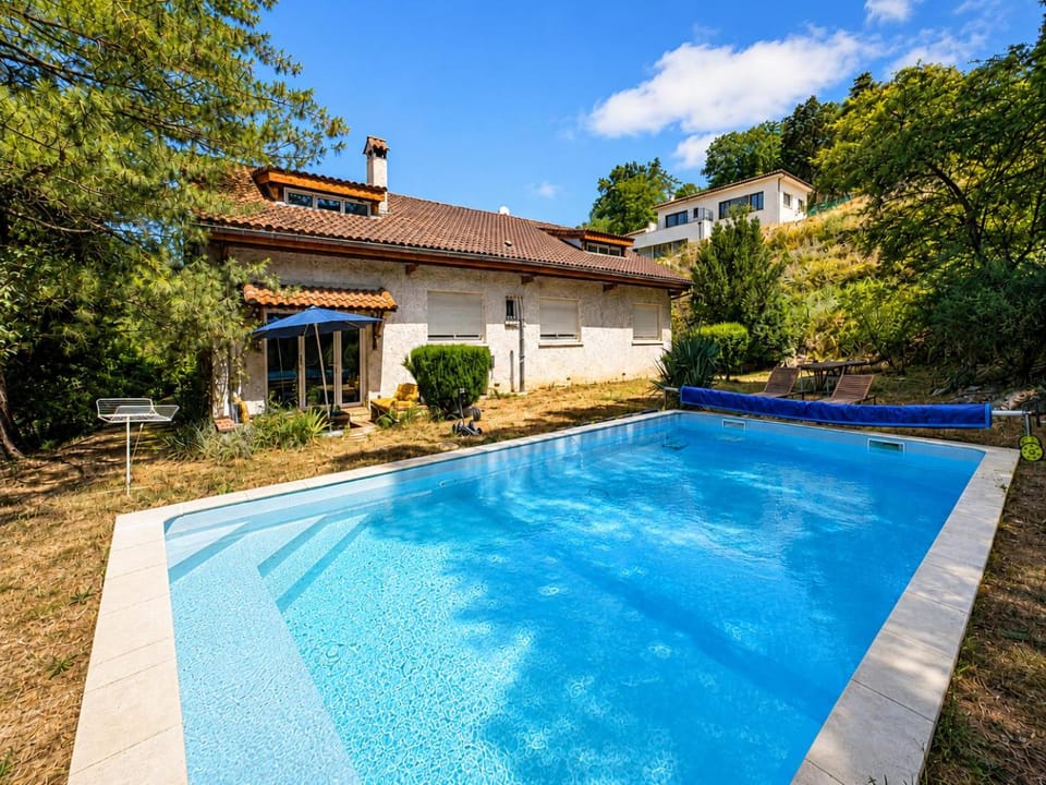 Spring, Day, Garden, Garden view, Pool view, Swimming pool, Swimming pool, sunbed