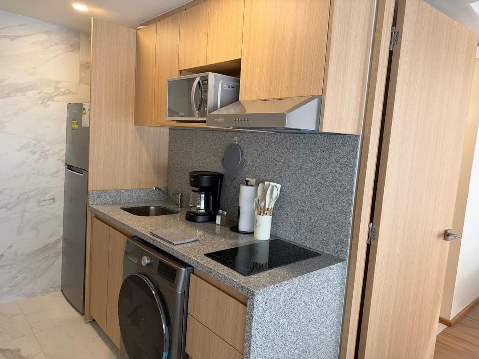 Praga Suites 2 Chic Loft Best Location Apartment in Mexico City