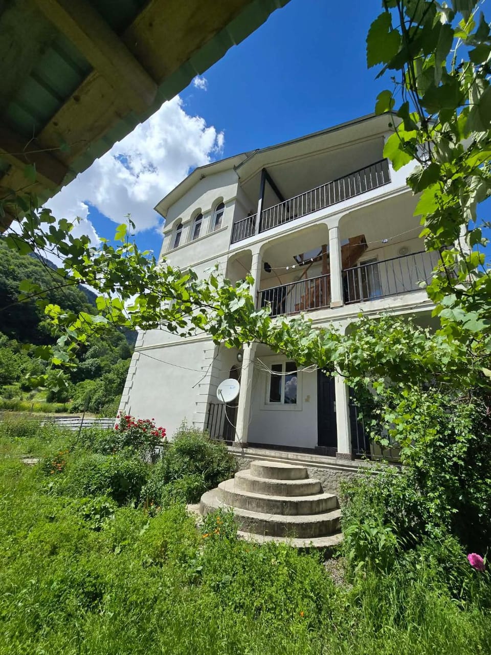 Spring, Day, Garden, View (from property/room), Balcony/Terrace