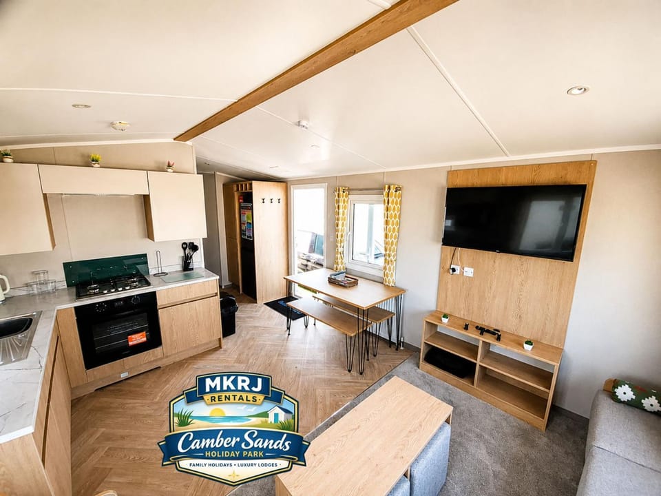 Communal lounge/ TV room, TV and multimedia, Living room