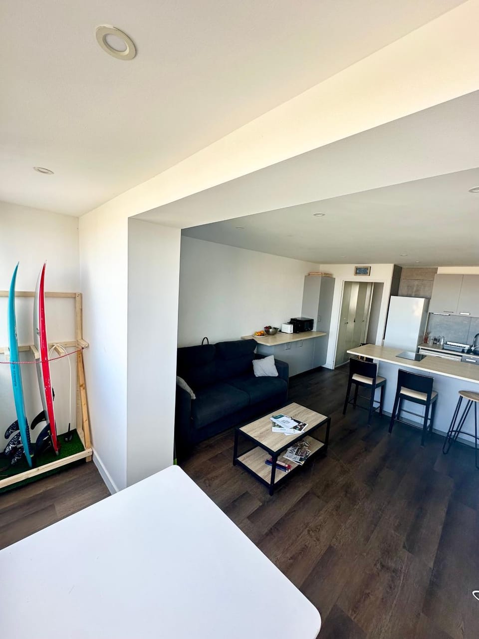 Kitchen or kitchenette, Living room, Seating area