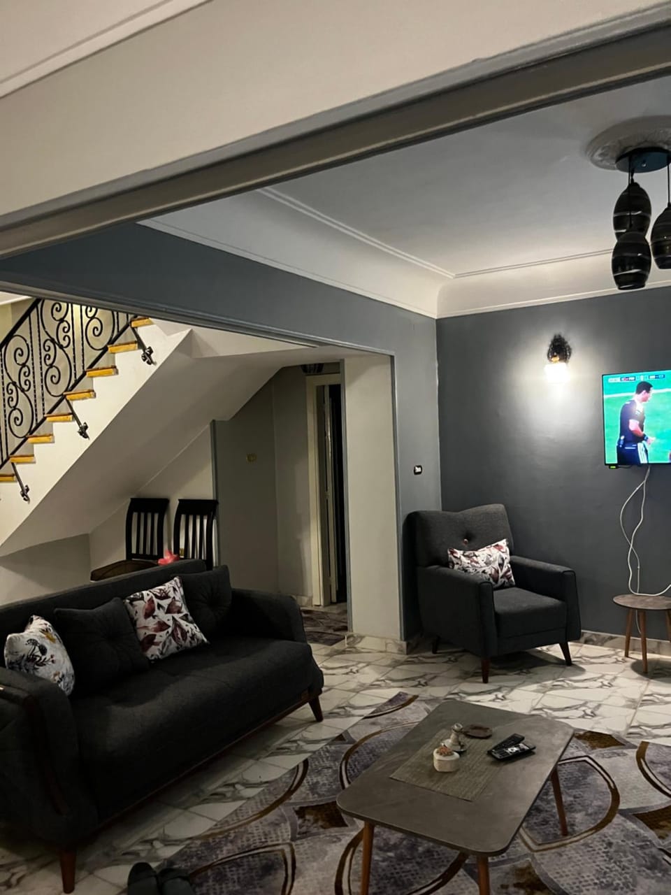 Living room, Seating area