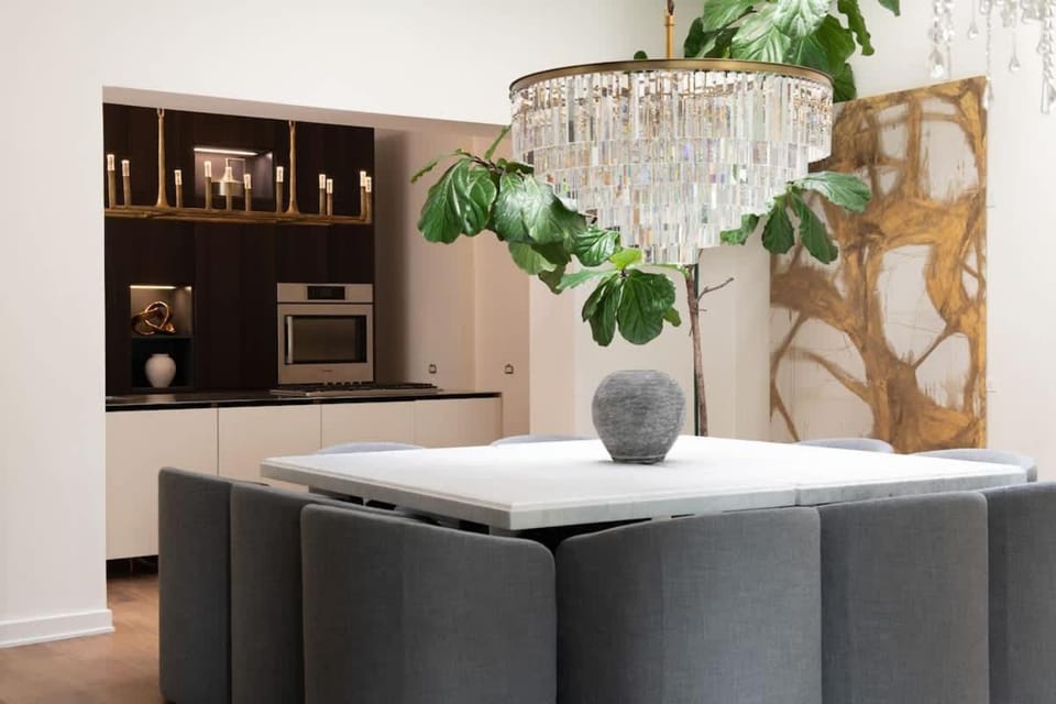 Stunning Gold Coast Home 12BD 6BA & Rooftop Patio House in Chicago