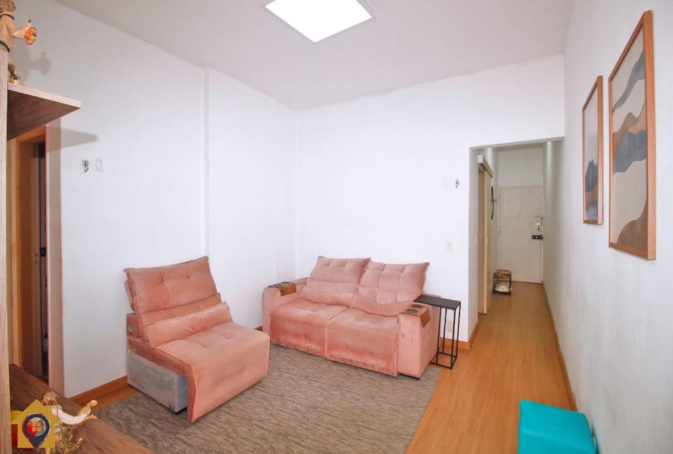Apto no Leme a 300m da Praia p/ 4 Pessoas Apartment in Rio de Janeiro