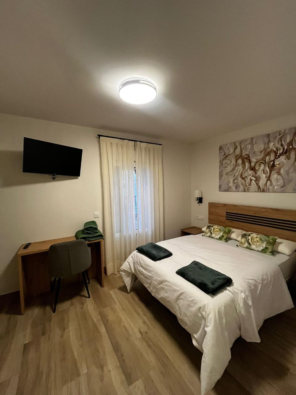 Alojamientos Centro Berzosa del Lozoya Bed and Breakfast in Sierra Norte