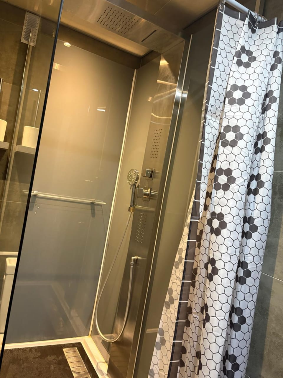Chez NEZIRI Petit STUDIO COSY proche centre ville Apartment in Nancy
