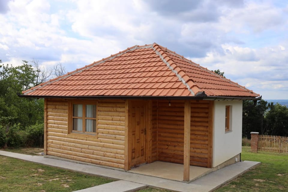 Golden View Vis House in Serbia