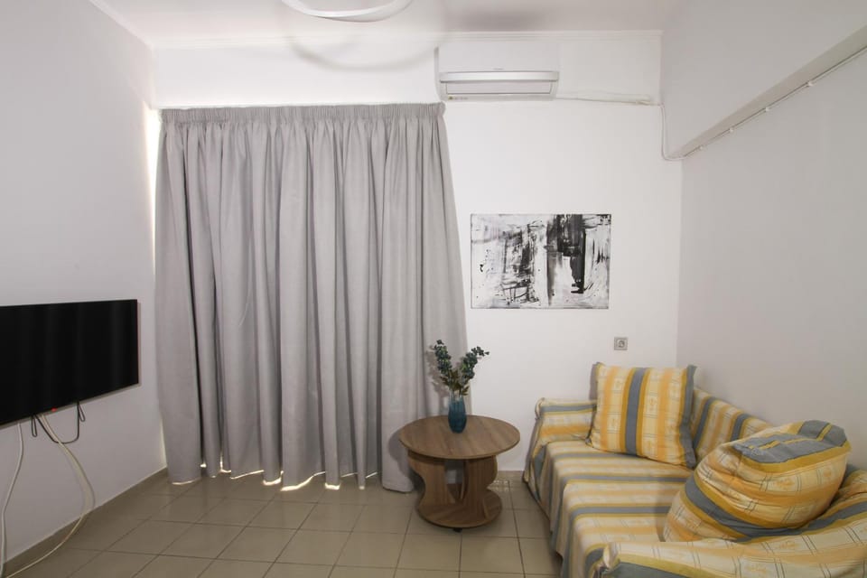 Living room, Bedroom