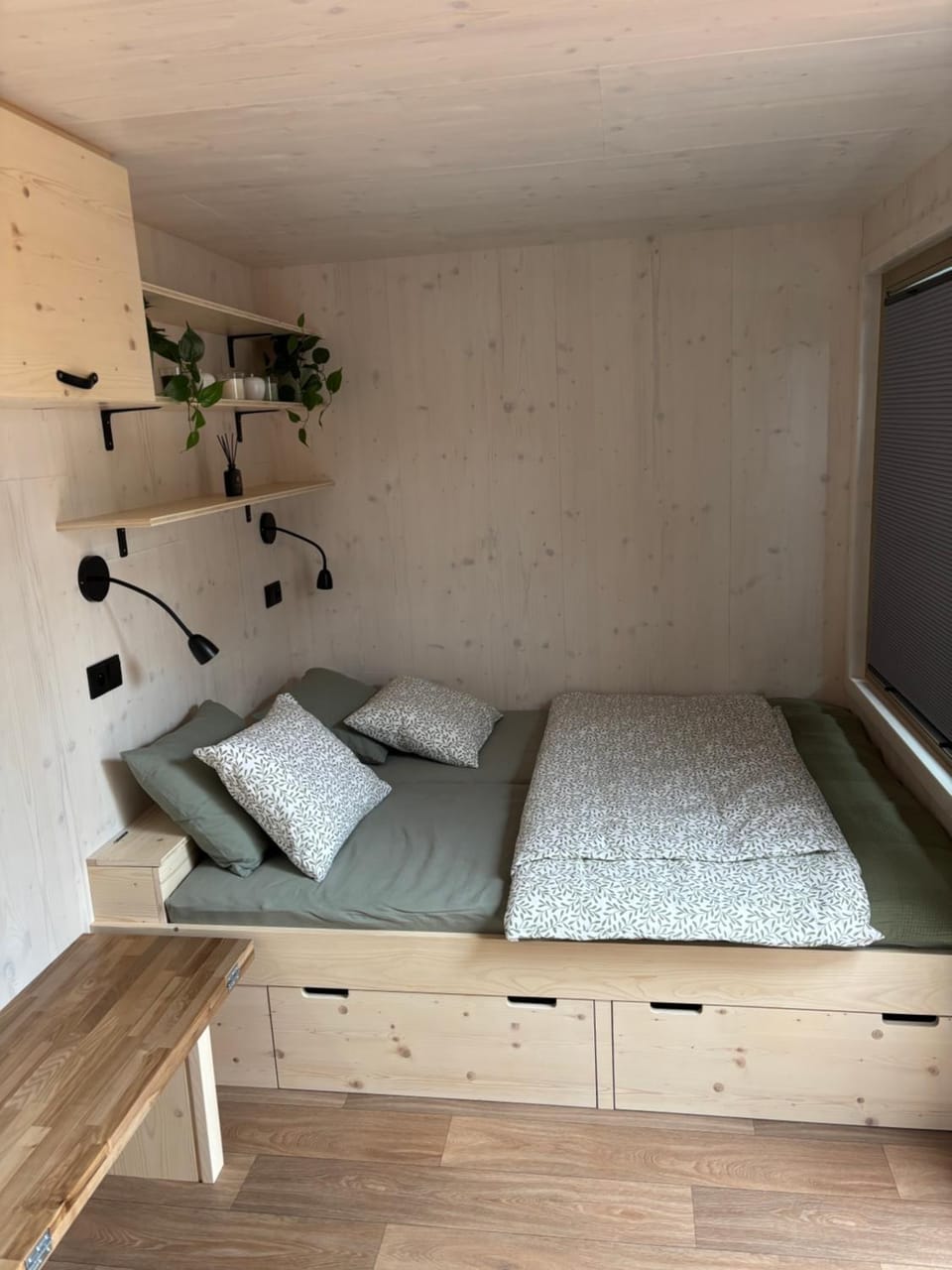 Bed, Bedroom