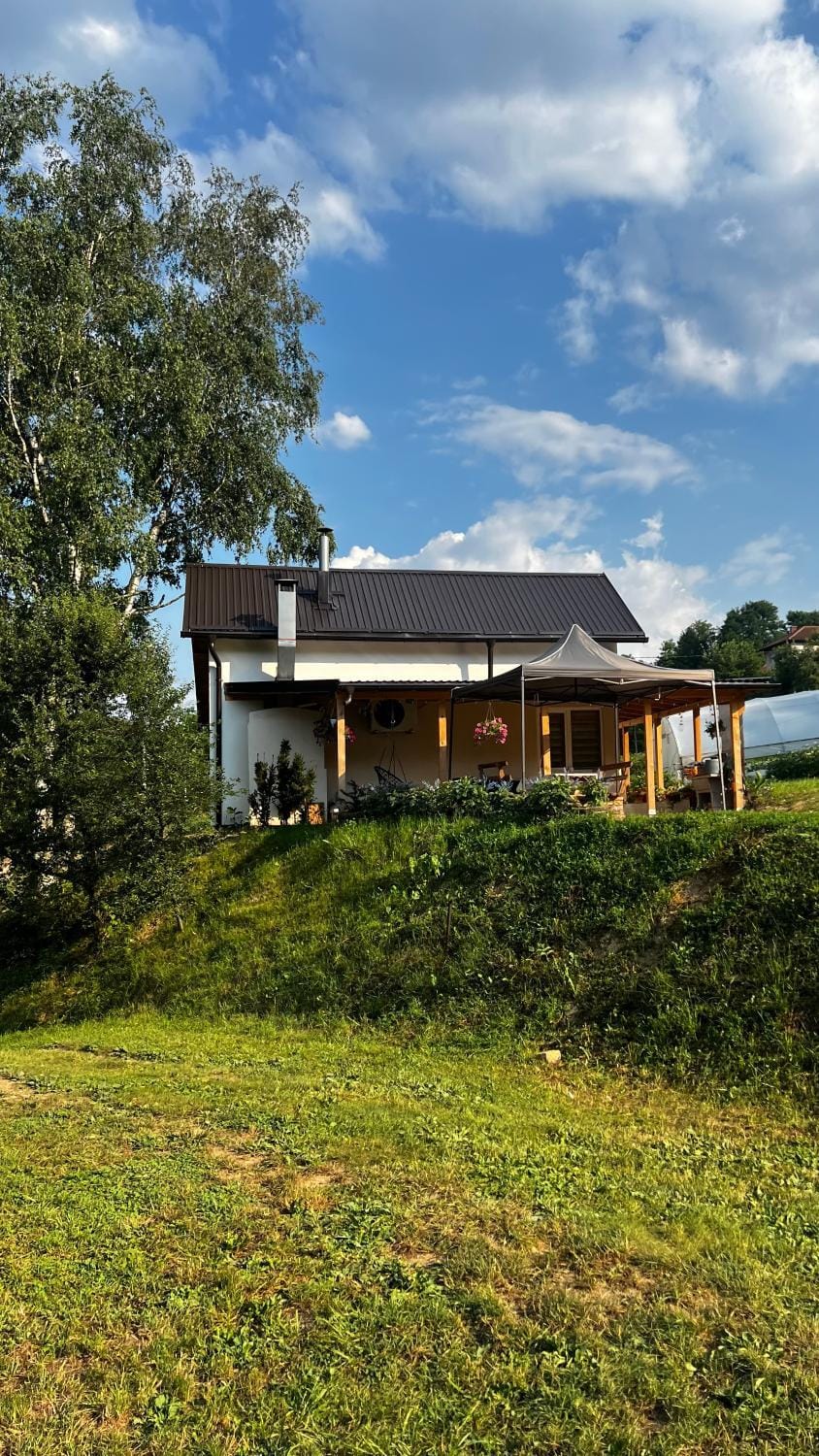 Apaurin Lodge - Peacful Nature Escape near Bosnian Pyramids House in Federation of Bosnia and Herzegovina