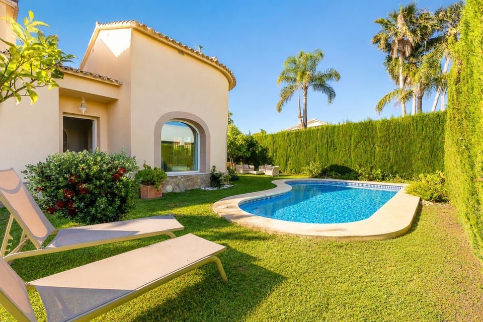 Garden, Swimming pool