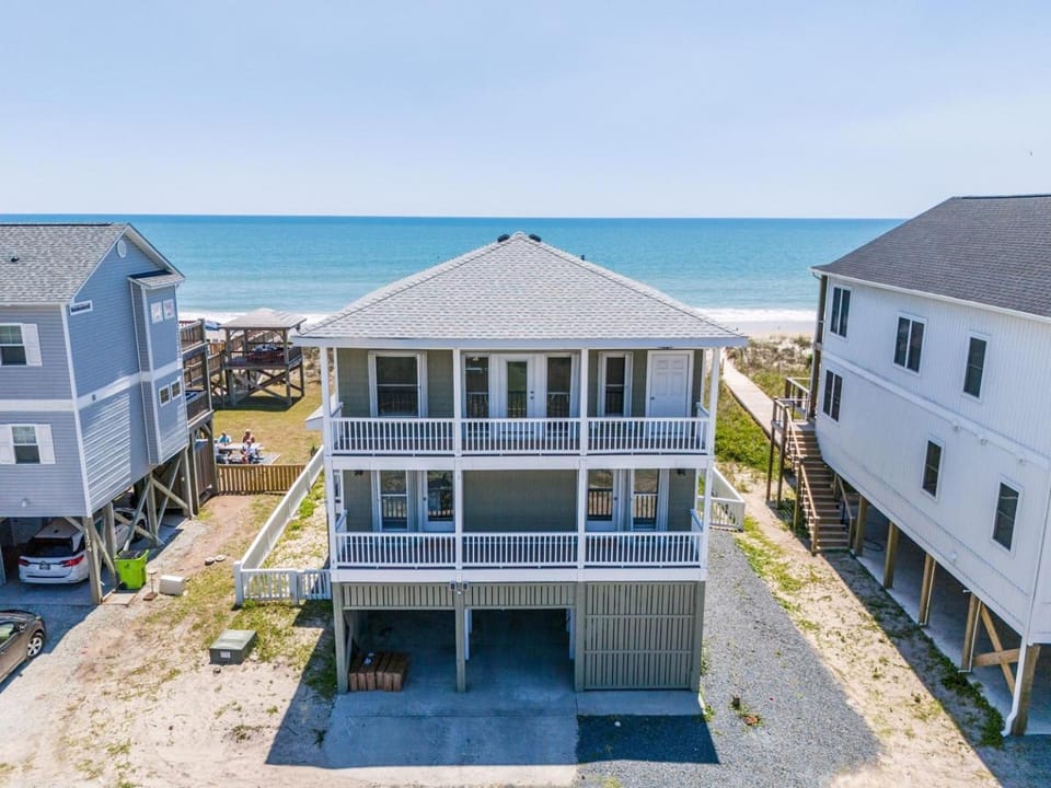 Oceanfront Luxury Retreat | Private Beach Access | Sunrise & Sunset Views House in North Topsail Beach