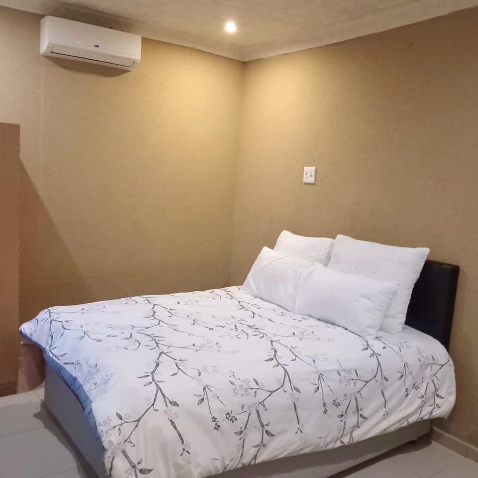 Baseni Air Guesthouse Bushbuckridge House in South Africa