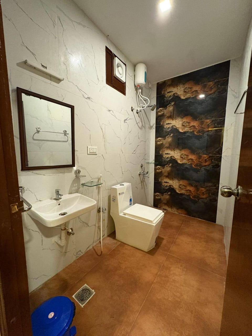 Living room, Dining area, Diving, Diving