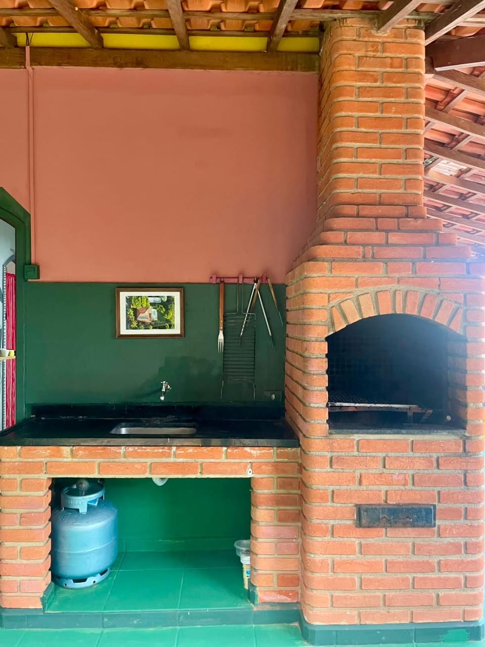 BBQ facilities, BBQ facilities
