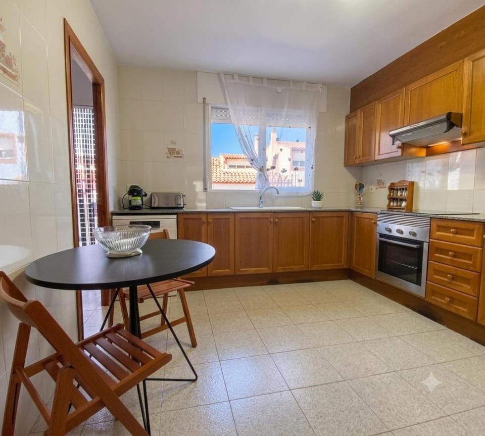 Duplex familiar con parking a 2 min de la playa House in Montsià