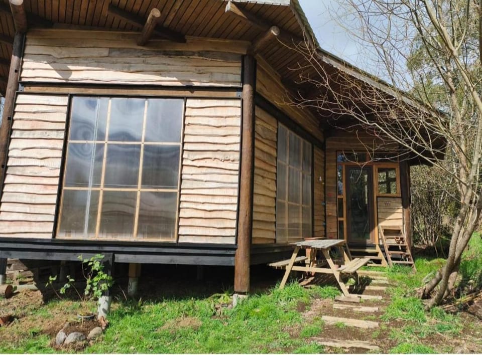 La colmena House in Los Ríos, Chile