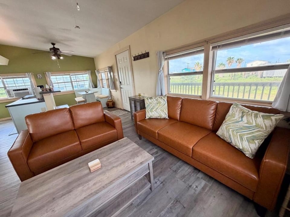 Sargent Sunset & Fishing Retreat Apartment in Texas