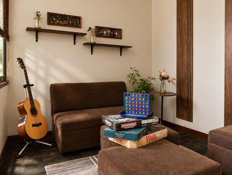 Communal lounge/ TV room