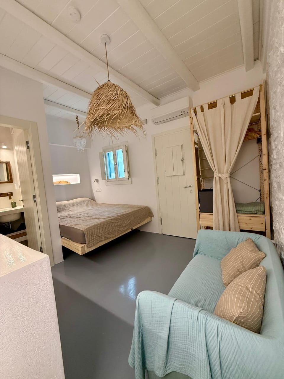 Bed, Living room, Photo of the whole room, Bedroom, Area and facilities, Area and facilities, wardrobe
