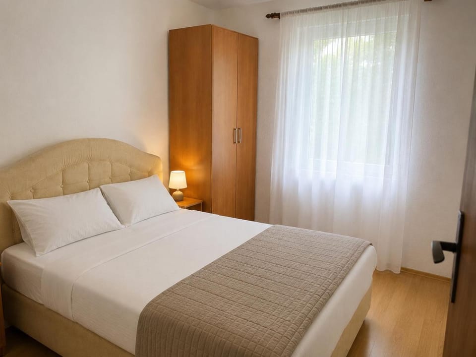 Bed, Photo of the whole room, Bedroom, wardrobe