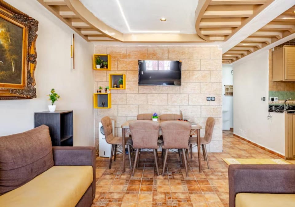 Communal lounge/ TV room, Evening entertainment