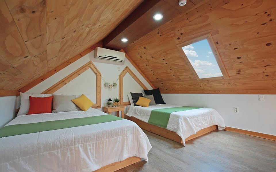 Bed, Bedroom