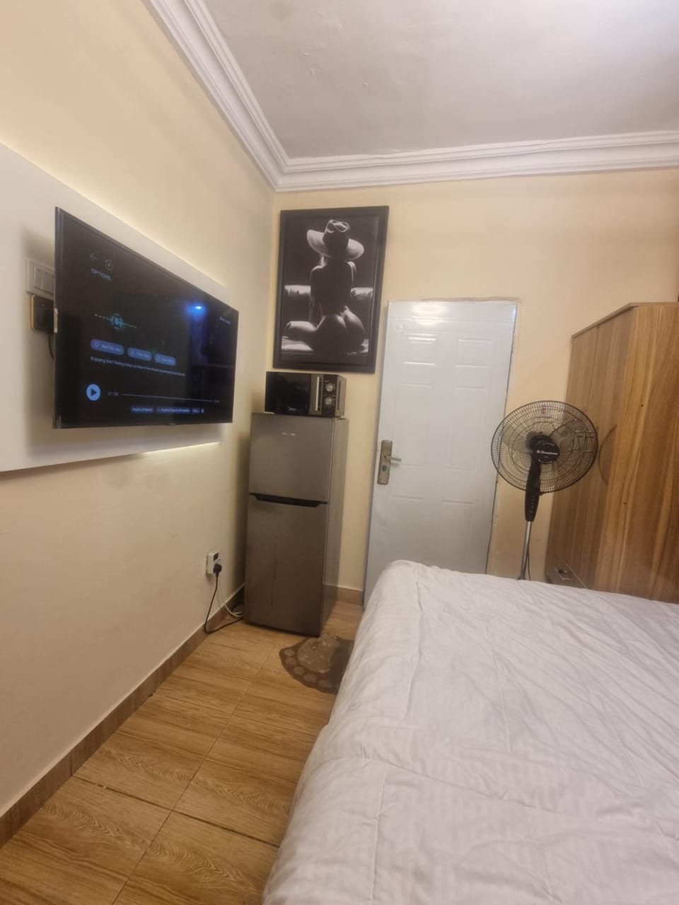 Single Room Apartment with Unlimited wifi and 24seven electricity Apartment in Lagos