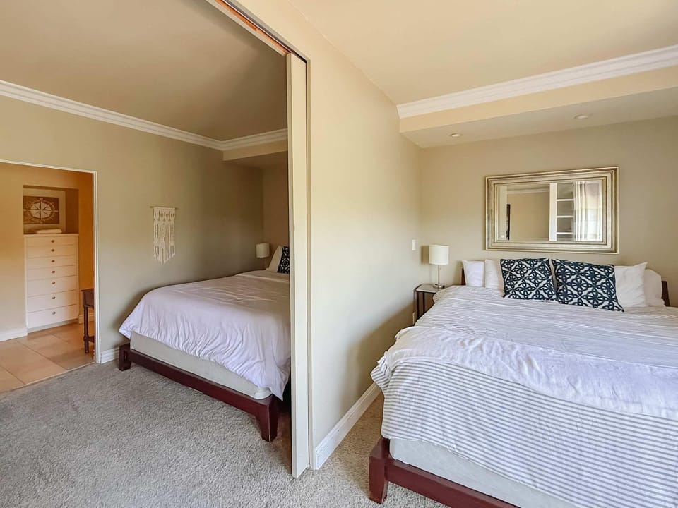 Resort Suite with Tennis Court View & King Beds House in Carlsbad