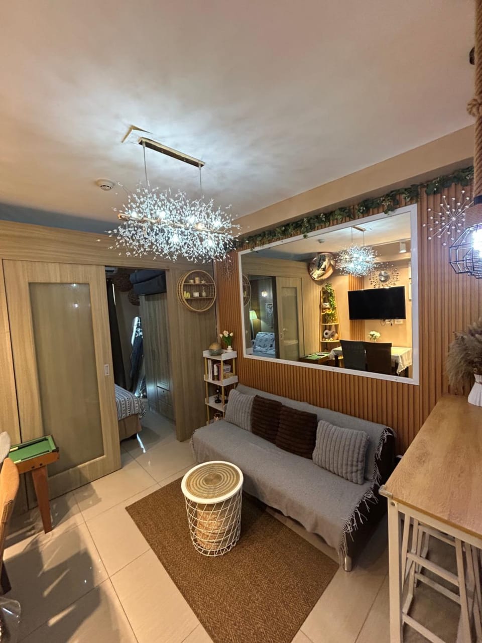 Shore Residences Sm mall of Asia Mark Apartment in Pasay