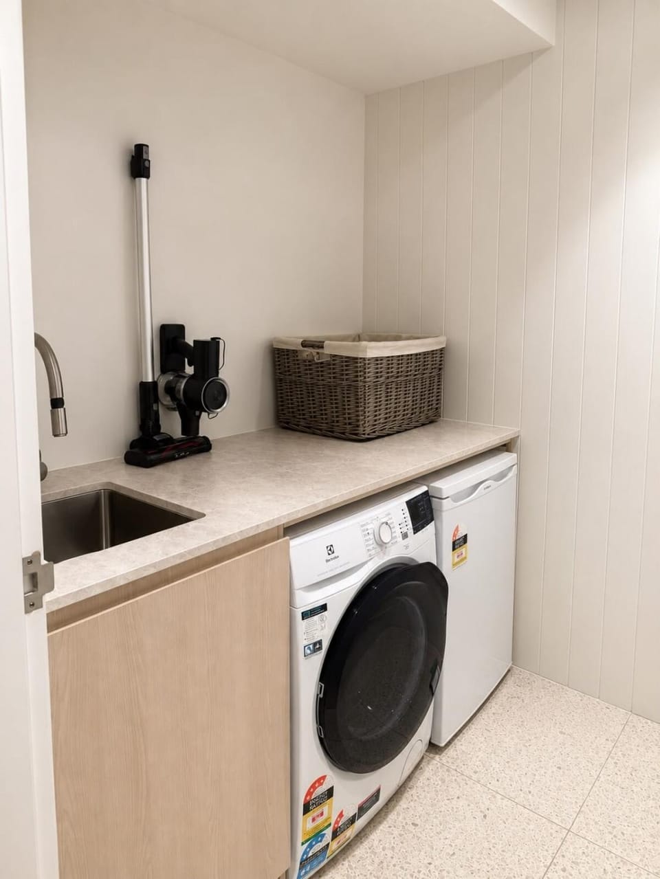 The Terrace Pet friendly, 150m to shops, sleeps 4 Apartment in Ocean Grove