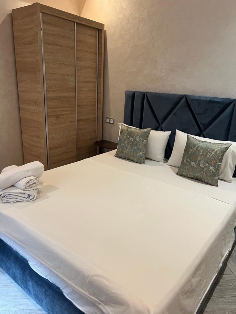 Bed, Bedroom, wardrobe