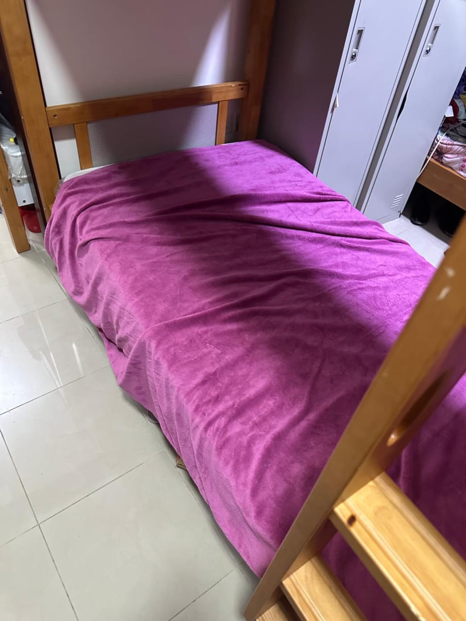 Females only bed space Apartment in Dubai