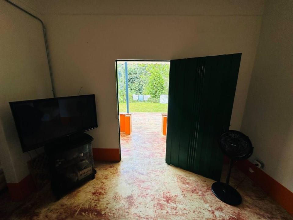 Communal lounge/ TV room, TV and multimedia